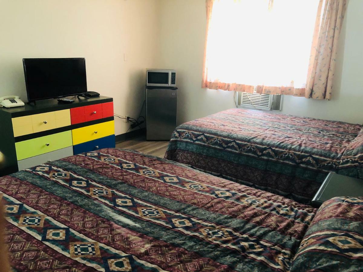 Polson Park Motel Вернон Экстерьер фото